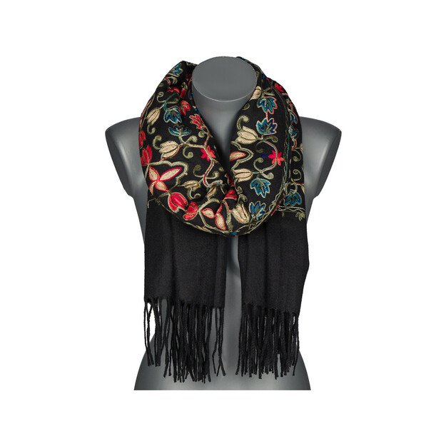 Juodas siuvinėtas šalikas